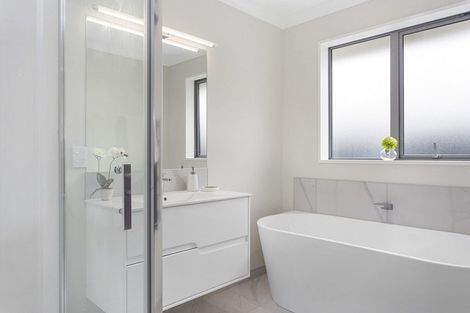 Photo of property in 15 Saint James Place, Rangiora, 7400