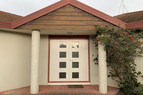 Photo of property in 14 Kilkenny Place, Fitzherbert, Palmerston North, 4410