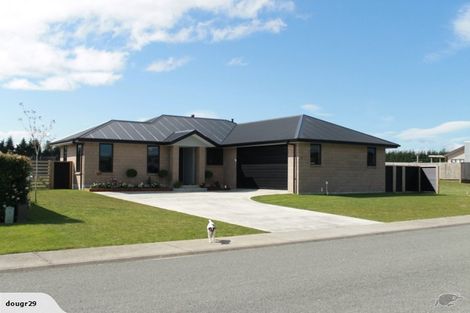 Photo of property in 27 Orbell Crescent, Te Anau, 9679