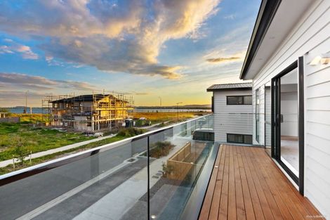 Photo of property in 16 Turret Lane, Hobsonville, Auckland, 0616