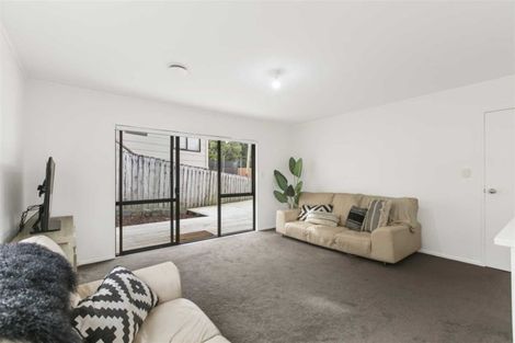 Photo of property in 1/95 Hobsonville Road, West Harbour, Auckland, 0618