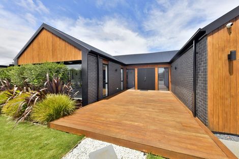 Photo of property in 14 Muirhill Street, Halswell, Christchurch, 8025