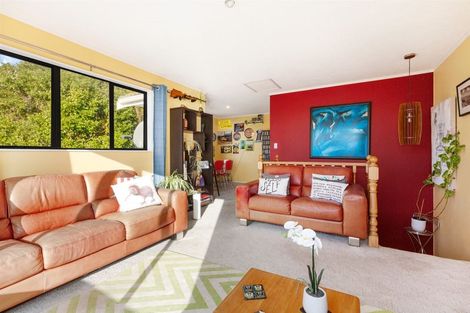 Photo of property in 2/5 Coventry Close, Ascot Park, Porirua, 5024