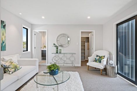 Photo of property in 14 Third Fairway Place, Albany, Auckland, 0632