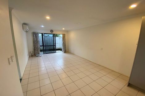 Photo of property in 44 Larne Avenue, Pakuranga Heights, Auckland, 2010