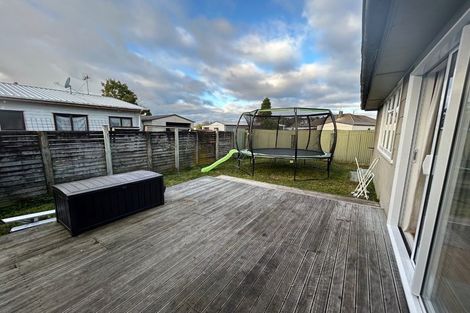 Photo of property in 38 Rawlings Street, Bader, Hamilton, 3206