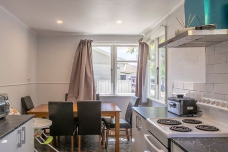 Photo of property in 8 Kenney Crescent, Fairfield, Hamilton, 3214