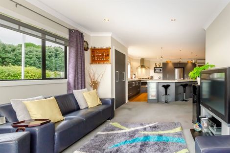 Photo of property in 34 Gandalf Crescent, Paraparaumu, 5032