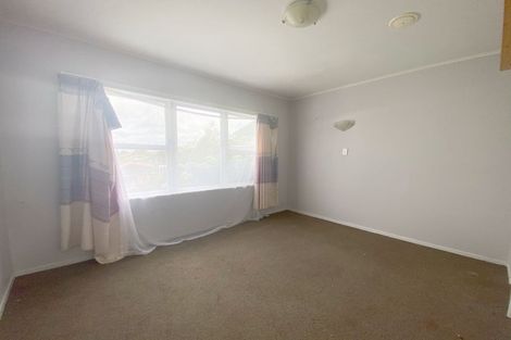 Photo of property in 24 Helen Ryburn Place, Torbay, Auckland, 0630