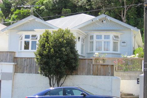 Photo of property in 15 Rimu Road, Kelburn, Wellington, 6012