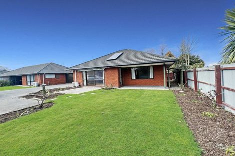 Photo of property in 4/5 Craven Street, Sockburn, Christchurch, 8042