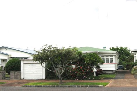 Photo of property in 37 Tui Street, Point Chevalier, Auckland, 1022