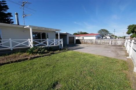 Photo of property in 2/107 Russell Road, Manurewa, Auckland, 2102