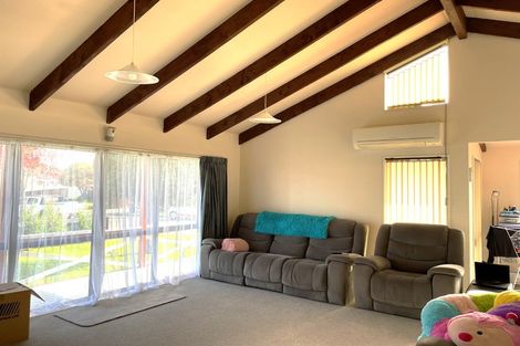 Photo of property in 15a Jeffares Place, Taradale, Napier, 4112