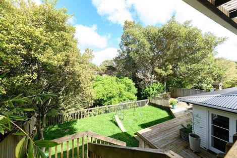 Photo of property in 220 Glengarry Road, Glen Eden, Auckland, 0602
