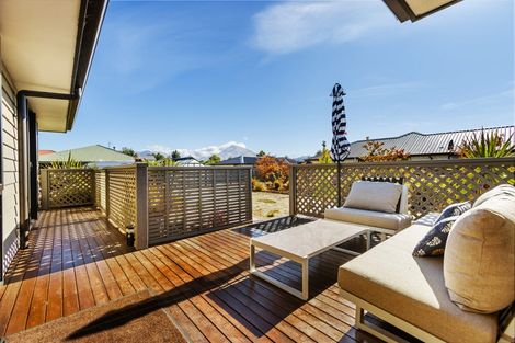 Photo of property in 21 Frye Crescent, Albert Town, Wanaka, 9305