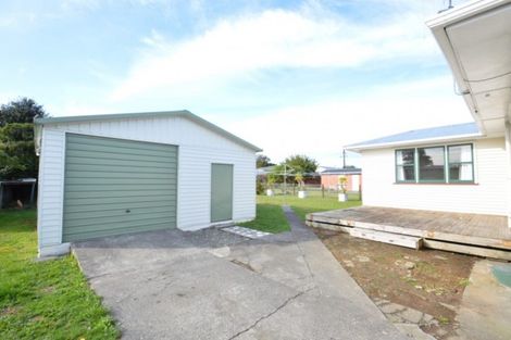 Photo of property in 16 Bartholomew Road, Levin, 5510