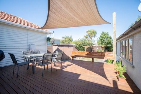 Photo of property in 40 Andrew Avenue, Roslyn, Palmerston North, 4414