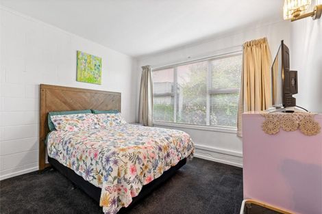 Photo of property in 56 Colwill Road, Massey, Auckland, 0614