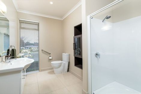 Photo of property in 238 Queen Street, Waimate, 7924