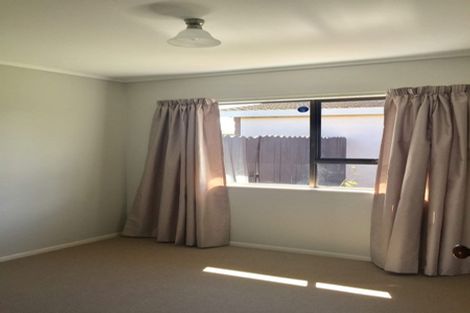 Photo of property in 1 Arcus Street, St Andrews, Hamilton, 3200