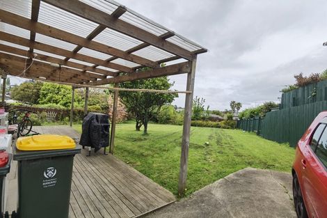 Photo of property in 194 Bleakhouse Road, Mellons Bay, Auckland, 2014