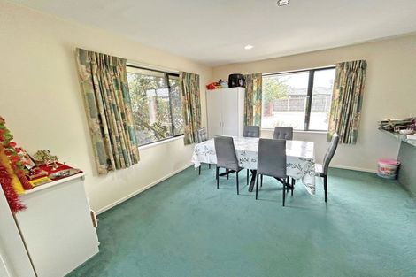 Photo of property in 15 Devon Crescent, Darfield, 7510