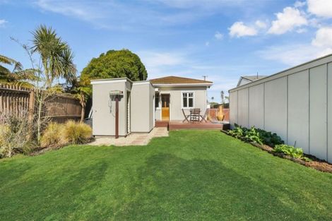 Photo of property in 385 Keyes Road, New Brighton, Christchurch, 8083