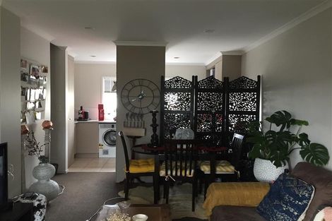 Photo of property in 5/4 Keeling Road, Henderson, Auckland, 0612