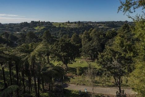 Photo of property in 233 Point View Drive, Dannemora, Auckland, 2016