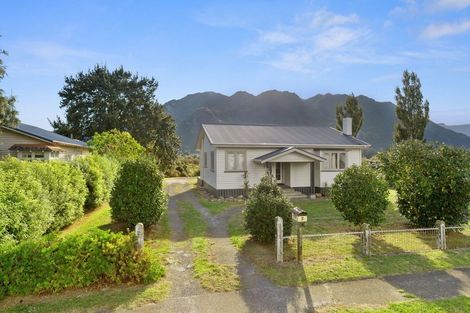 Photo of property in 8 Stanley Avenue, Te Aroha, 3320