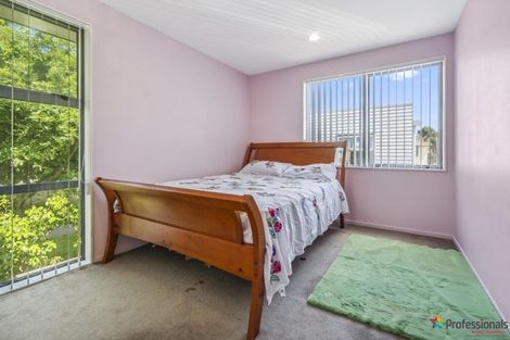 Photo of property in 192 Porchester Road, Takanini, 2112