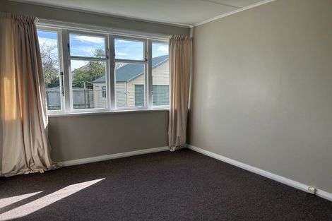 Photo of property in 17 Bristol Crescent, Roslyn, Palmerston North, 4414