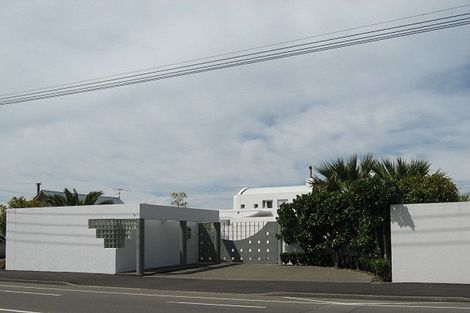 Photo of property in 135 Main Road, Redcliffs, Christchurch, 8081