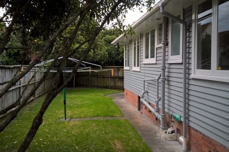 Photo of property in 1b Alanbrooke Crescent, Avondale, Auckland, 0600