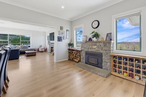 Photo of property in 161 Ranganui Road, Kaiwaka, 0573