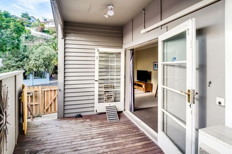 Photo of property in 126a Shakespeare Road, Bluff Hill, Napier, 4110