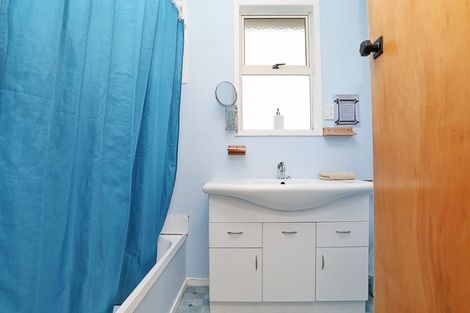 Photo of property in 491 Waikawa-curio Bay Road, Curio Bay, Tokanui, 9884