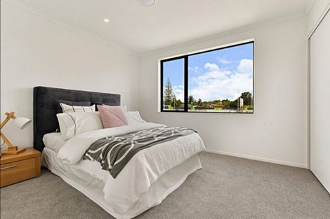 Photo of property in 12b Titoki Street, Te Atatu Peninsula, Auckland, 0610