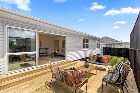 Photo of property in 15c Hamurana Place, Te Atatu Peninsula, Auckland, 0610