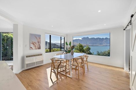 Photo of property in 19 Richards Park Lane, Fernhill, Queenstown, 9300