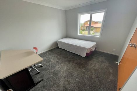 Photo of property in 34a Landsdowne Terrace, Karori, Wellington, 6012