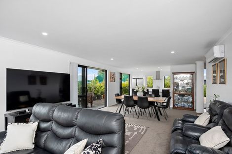 Photo of property in 2 Te Ranga Memorial Drive, Pyes Pa, Tauranga, 3112