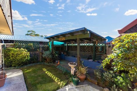Photo of property in 1/165 Prestons Road, Redwood, Christchurch, 8051