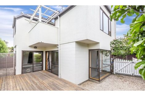 Photo of property in 2/40 Onslow Street, St Albans, Christchurch, 8014