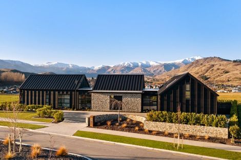 Photo of property in Kawarau Heights, 15 Kawarau Heights Boulevard, Lake Hayes, Queenstown, 9304