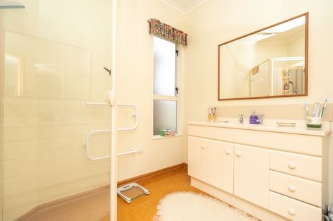 Photo of property in 5 Leyton Place, Nawton, Hamilton, 3200