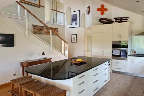 Photo of property in 10 Moreland Place, Mapua, 7005