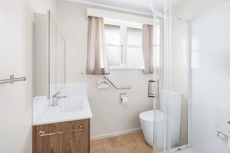 Photo of property in 1070 Heaphy Terrace, Fairfield, Hamilton, 3214