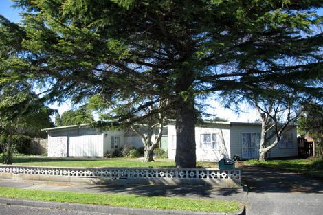 Photo of property in 3 Fairbrother Street, Carterton, 5713